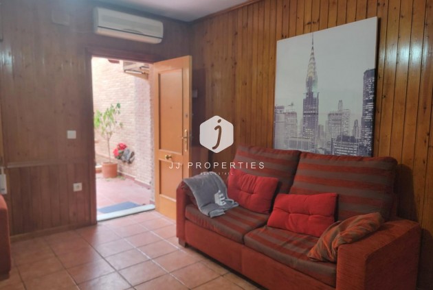 Tweedehands - Bungalow -
Torrevieja - Playa de los Locos