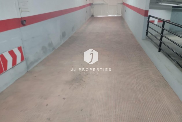 Tweedehands - Bungalow -
Torrevieja - Playa de los Locos