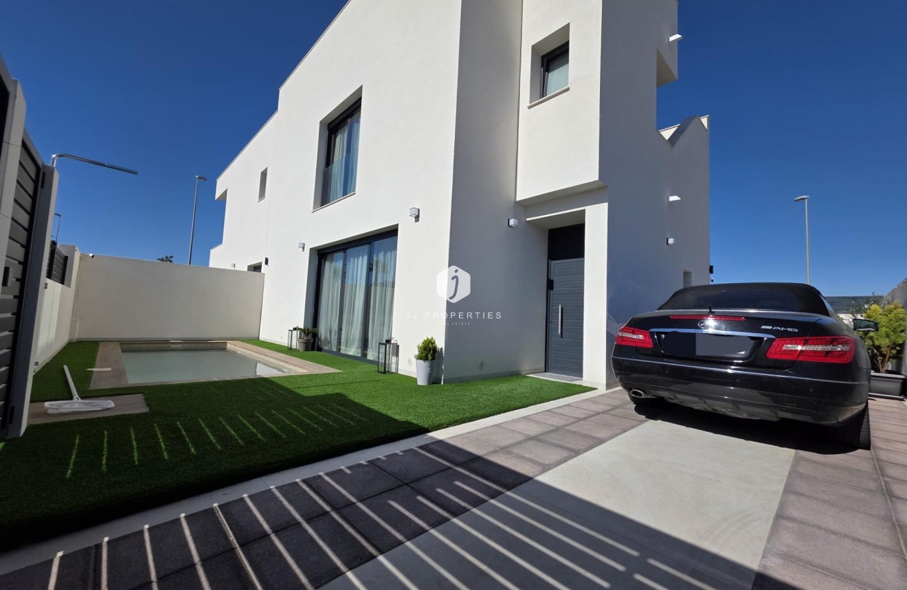 D'occasion - Villa -
Benijofar