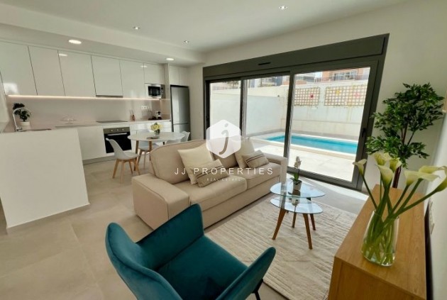 Tweedehands - Villa -
Orihuela Costa - Costa Blanca