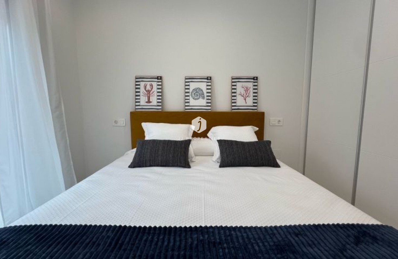 Tweedehands - Villa -
Orihuela Costa - Costa Blanca