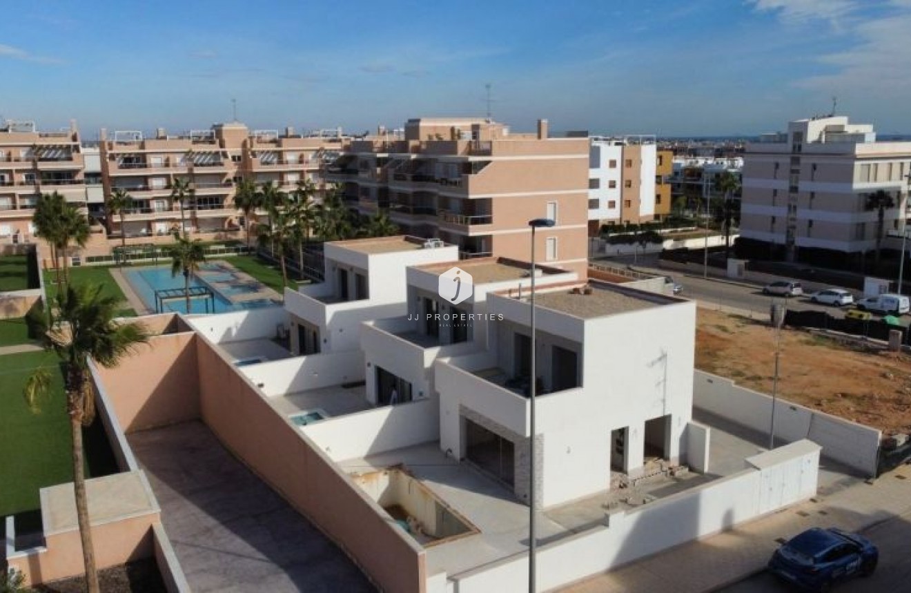 Tweedehands - Villa -
Orihuela Costa - Costa Blanca