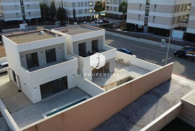 Tweedehands - Villa -
Orihuela Costa - Costa Blanca