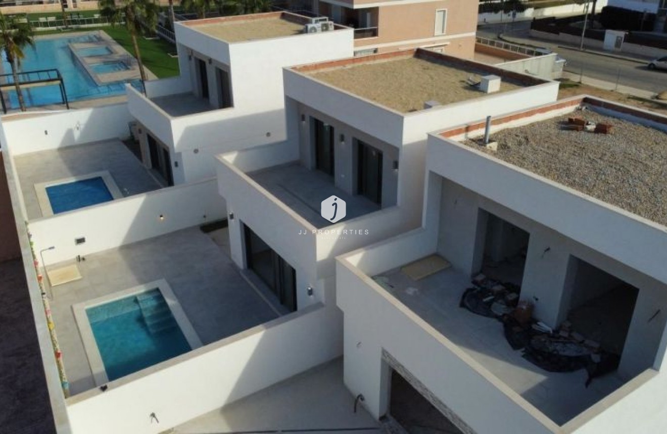 Tweedehands - Villa -
Orihuela Costa - Costa Blanca