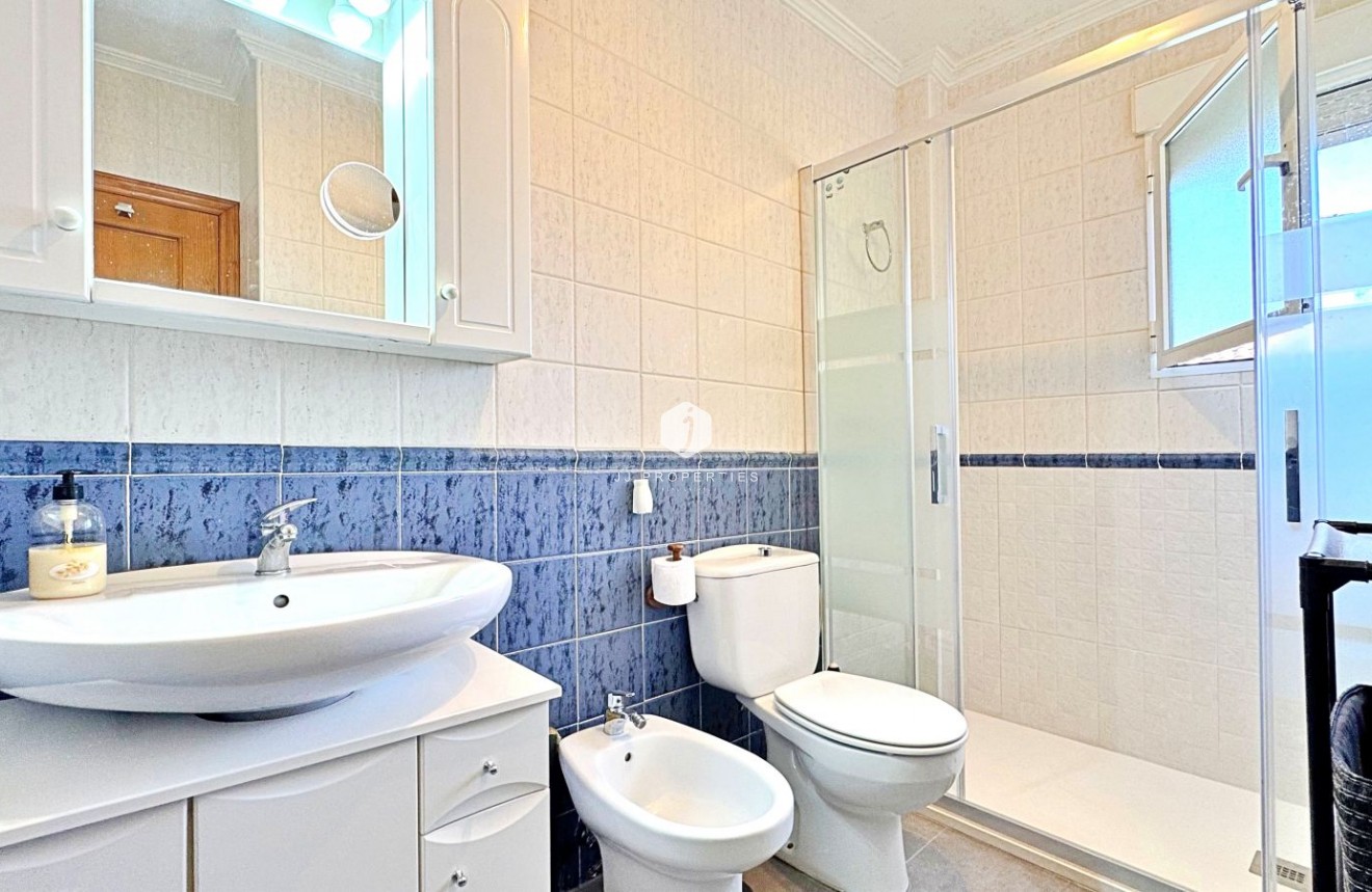 Tweedehands - Chalet -
Orihuela Costa - Costa Blanca