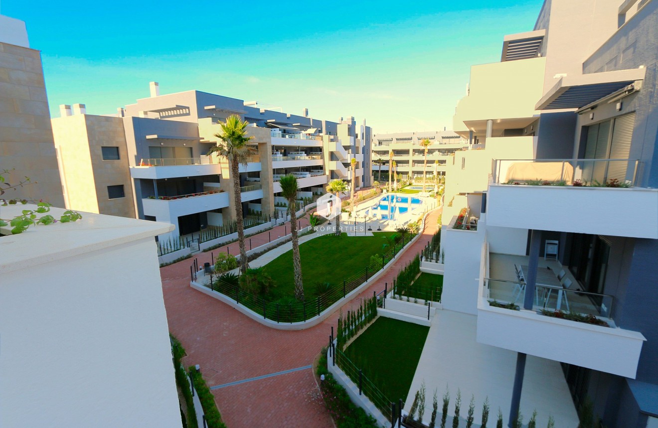 Tweedehands - Appartement / flat -
Playa Flamenca - Costa Blanca