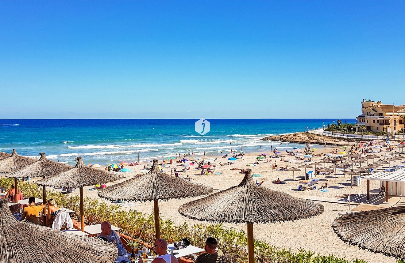 Tweedehands - Appartement / flat -
Playa Flamenca - Costa Blanca