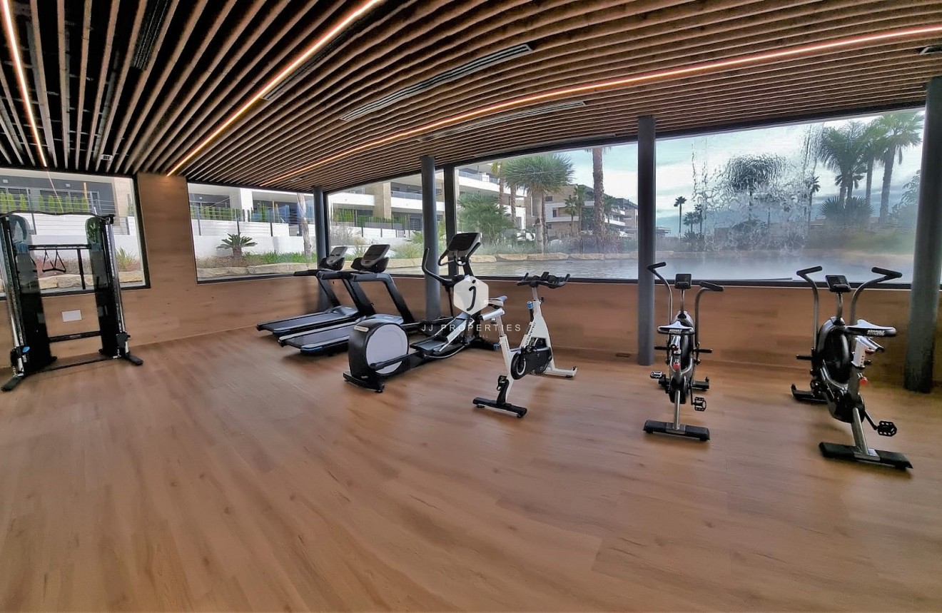 Tweedehands - Appartement / flat -
Playa Flamenca - Costa Blanca