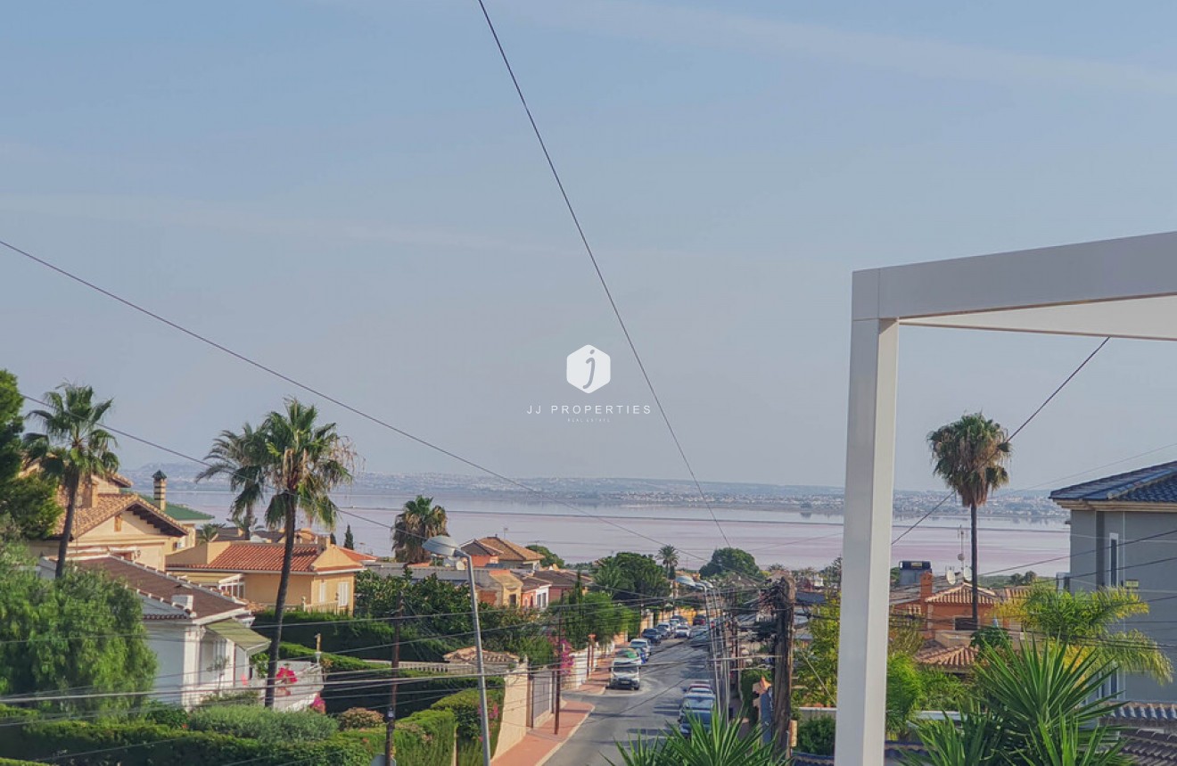 Tweedehands - Chalet -
Torrevieja - Costa Blanca