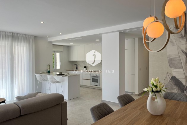 Tweedehands - Appartement / flat -
Torrevieja - aguas nuevas