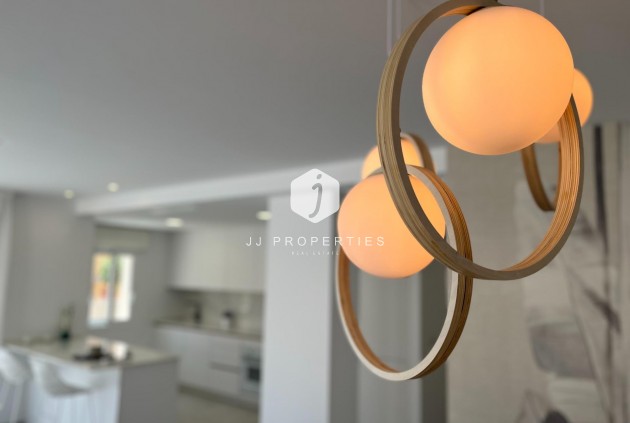 Tweedehands - Appartement / flat -
Torrevieja - aguas nuevas