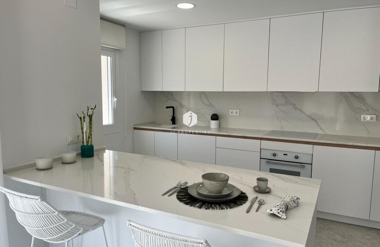 Tweedehands - Appartement / flat -
Torrevieja - aguas nuevas