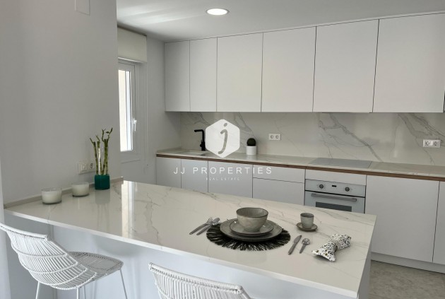 Tweedehands - Appartement / flat -
Torrevieja - aguas nuevas