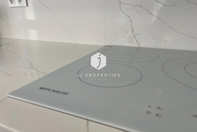 Tweedehands - Appartement / flat -
Torrevieja - aguas nuevas