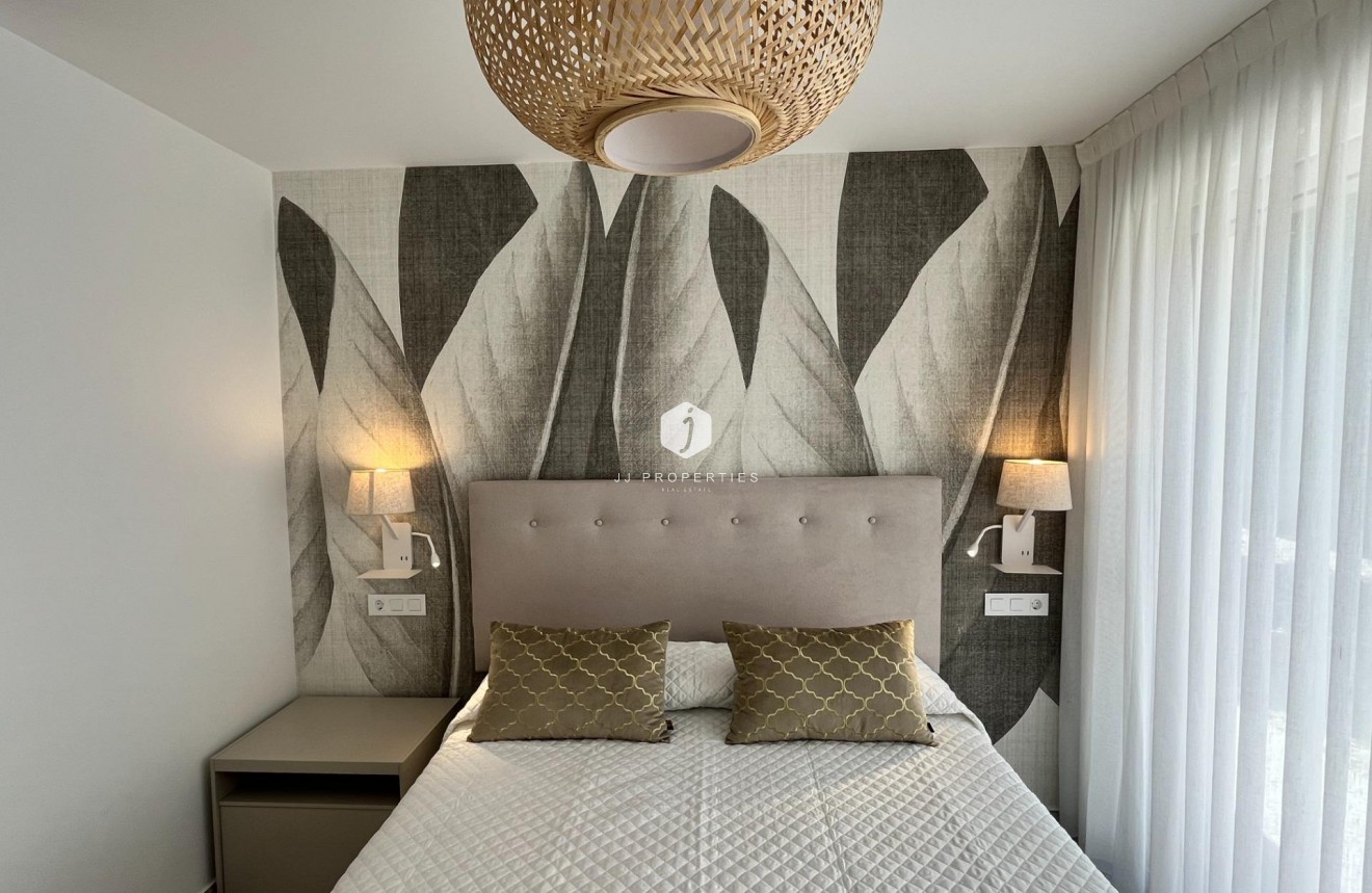 Tweedehands - Appartement / flat -
Torrevieja - aguas nuevas