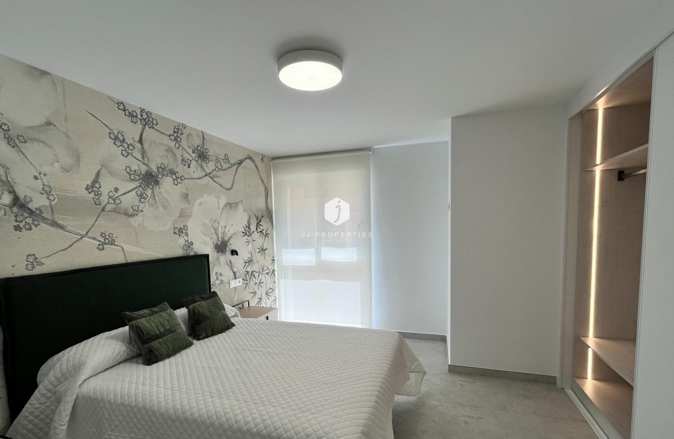 Tweedehands - Appartement / flat -
Torrevieja - aguas nuevas