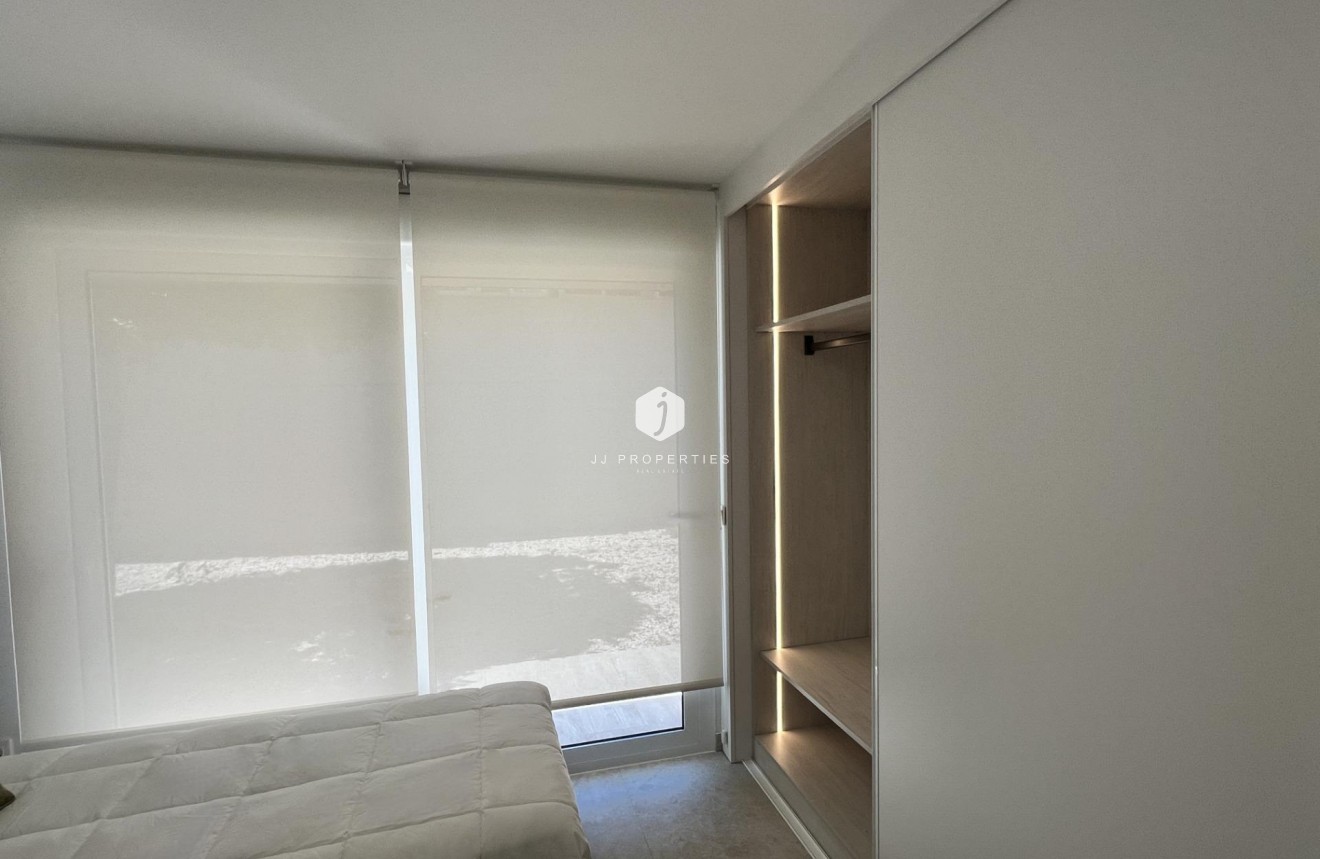 Tweedehands - Appartement / flat -
Torrevieja - aguas nuevas