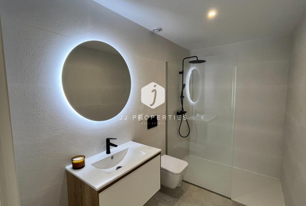 Tweedehands - Appartement / flat -
Torrevieja - aguas nuevas