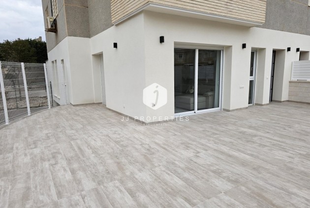 Tweedehands - Appartement / flat -
Torrevieja - aguas nuevas