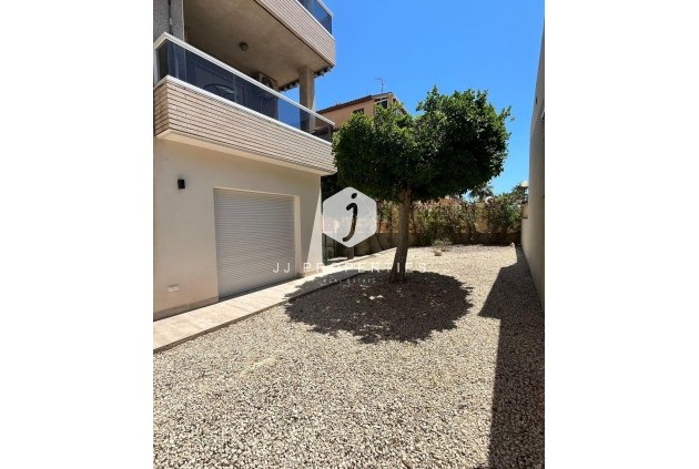 Tweedehands - Appartement / flat -
Torrevieja - aguas nuevas