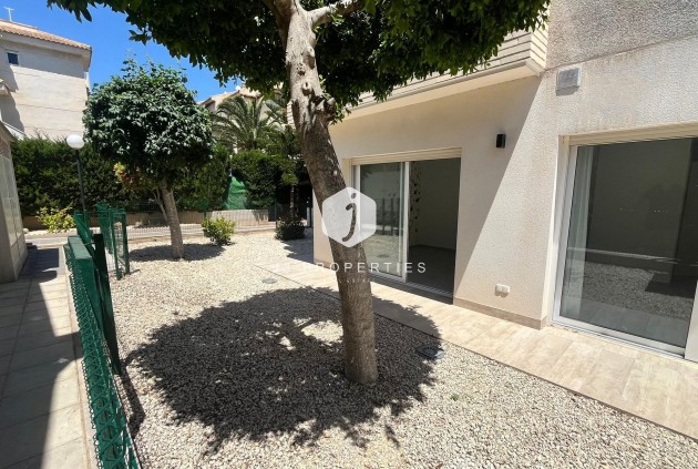 Tweedehands - Appartement / flat -
Torrevieja - aguas nuevas