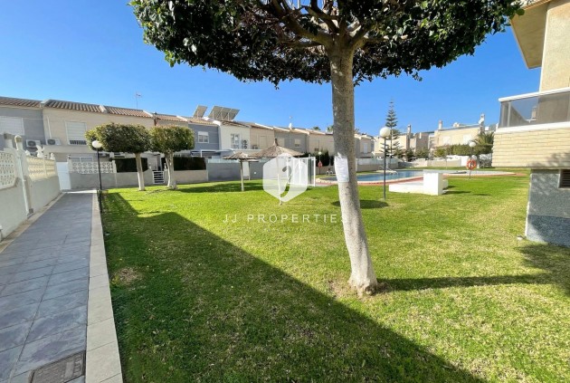 Tweedehands - Appartement / flat -
Torrevieja - aguas nuevas