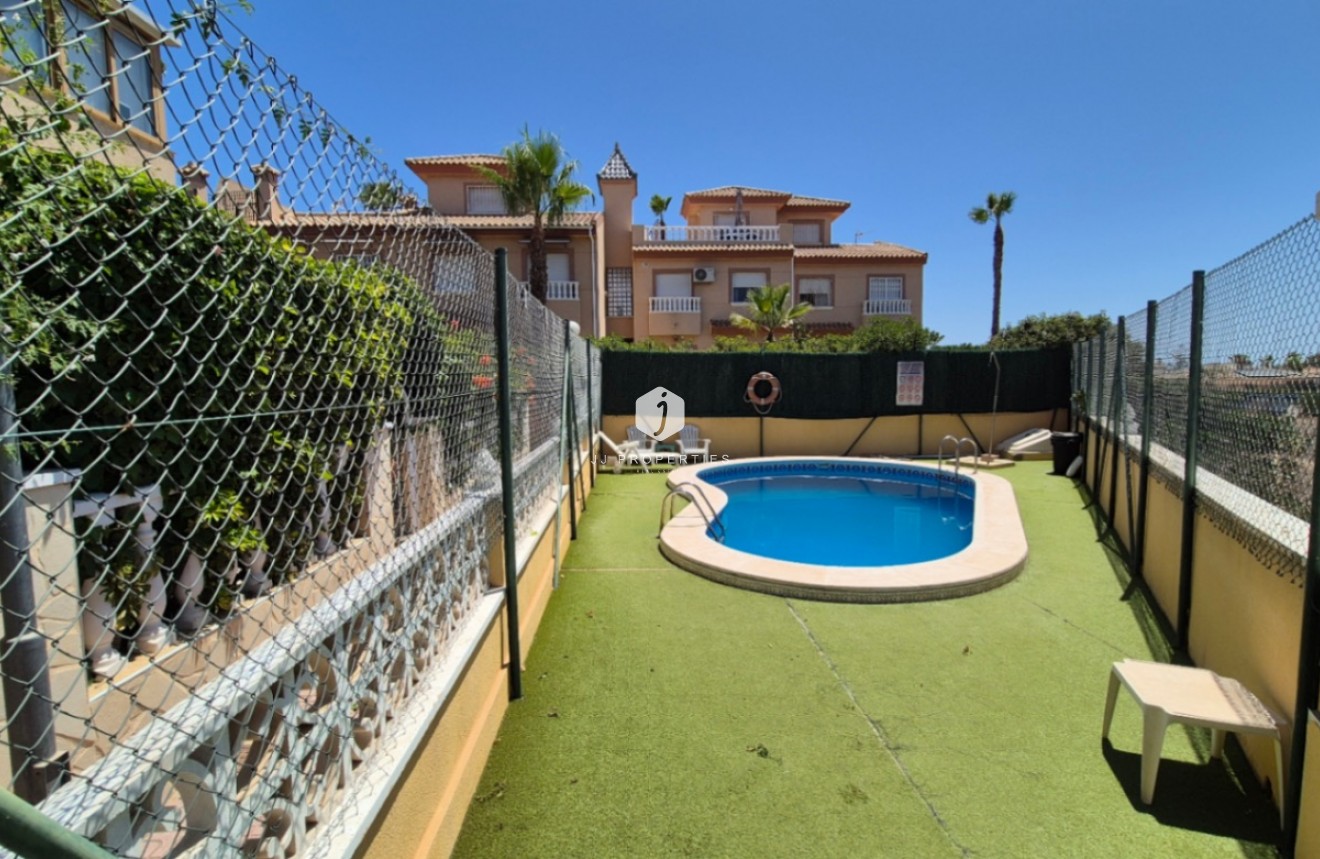 Tweedehands - Chalet -
Torrevieja - Costa Blanca