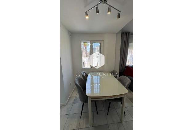 Tweedehands - Chalet -
Torrevieja - Costa Blanca