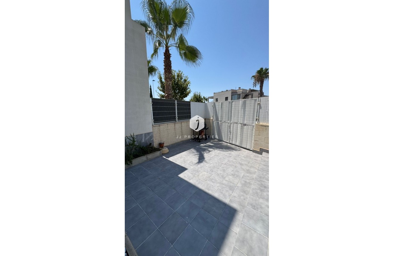 Tweedehands - Chalet -
Torrevieja - Costa Blanca