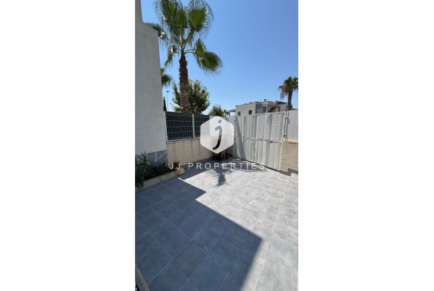 Tweedehands - Chalet -
Torrevieja - Costa Blanca