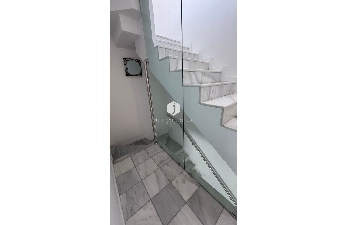 Tweedehands - Chalet -
Torrevieja - Costa Blanca