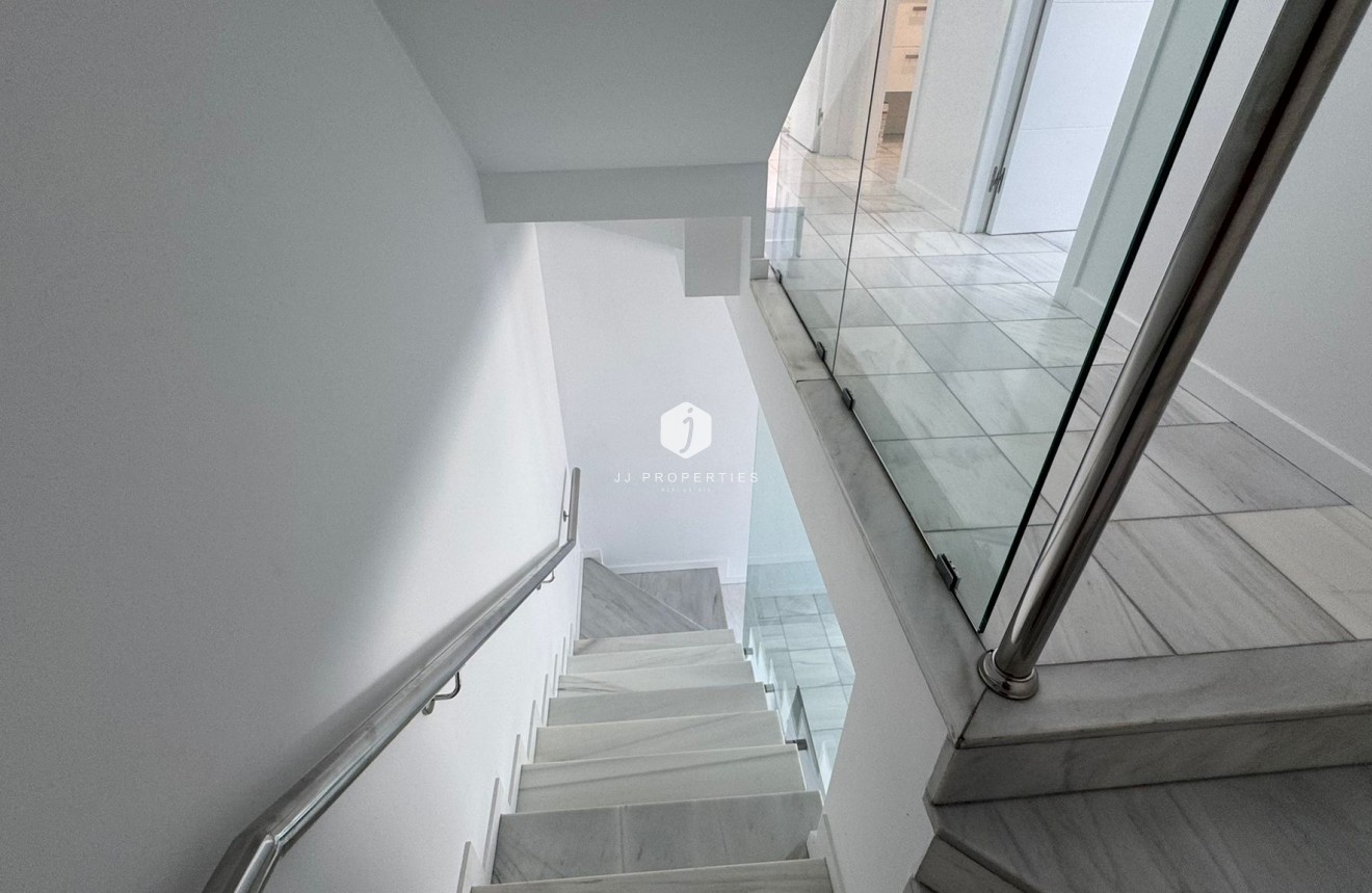 Tweedehands - Chalet -
Torrevieja - Costa Blanca