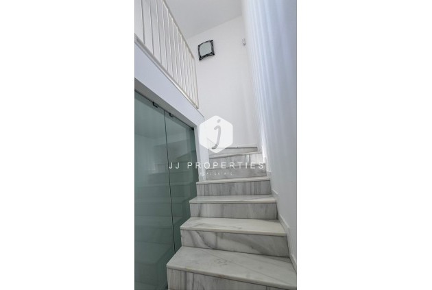 Tweedehands - Chalet -
Torrevieja - Costa Blanca