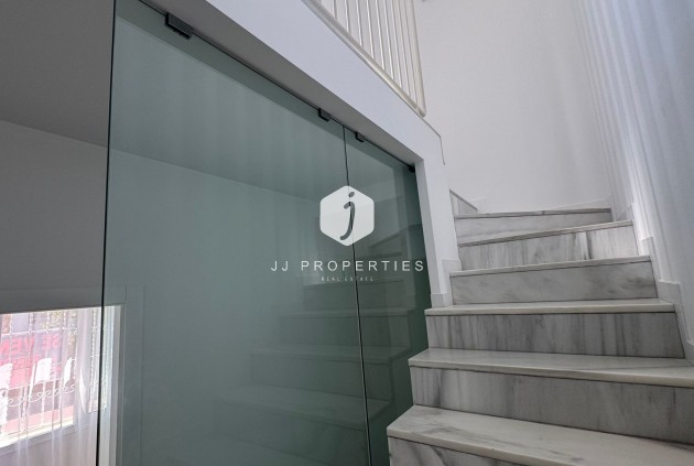 Tweedehands - Chalet -
Torrevieja - Costa Blanca