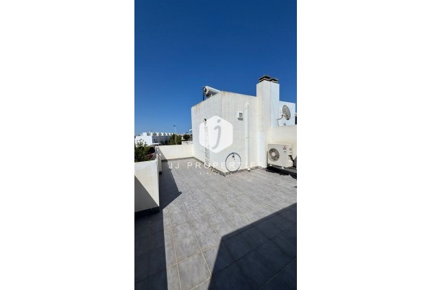 Tweedehands - Chalet -
Torrevieja - Costa Blanca