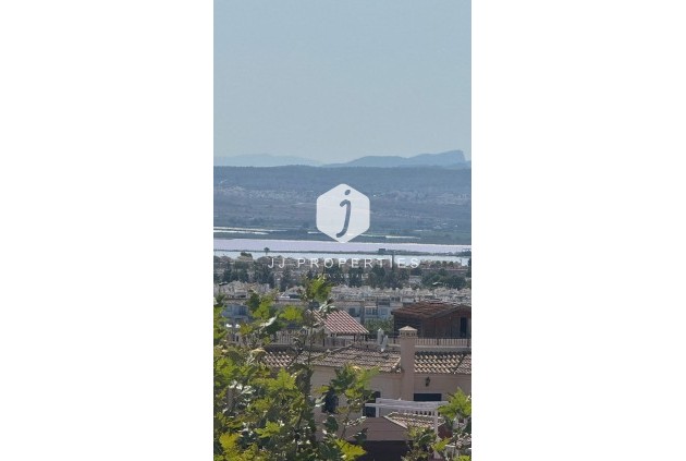 Tweedehands - Chalet -
Torrevieja - Costa Blanca