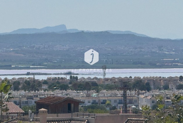 Tweedehands - Chalet -
Torrevieja - Costa Blanca