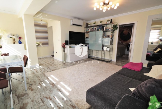 Tweedehands - Penthouse -
Torrevieja - Playa de los Naufragos