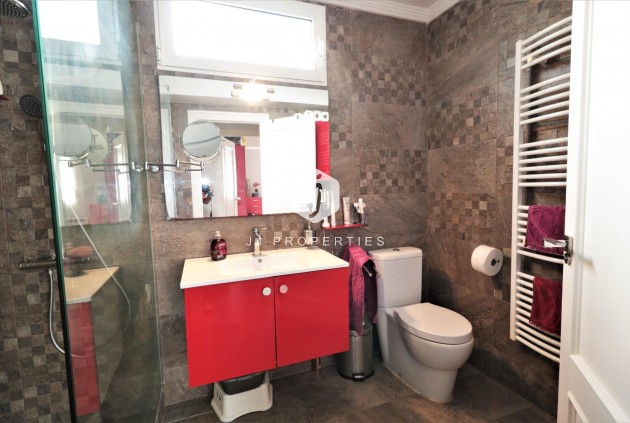 Tweedehands - Penthouse -
Torrevieja - Playa de los Naufragos