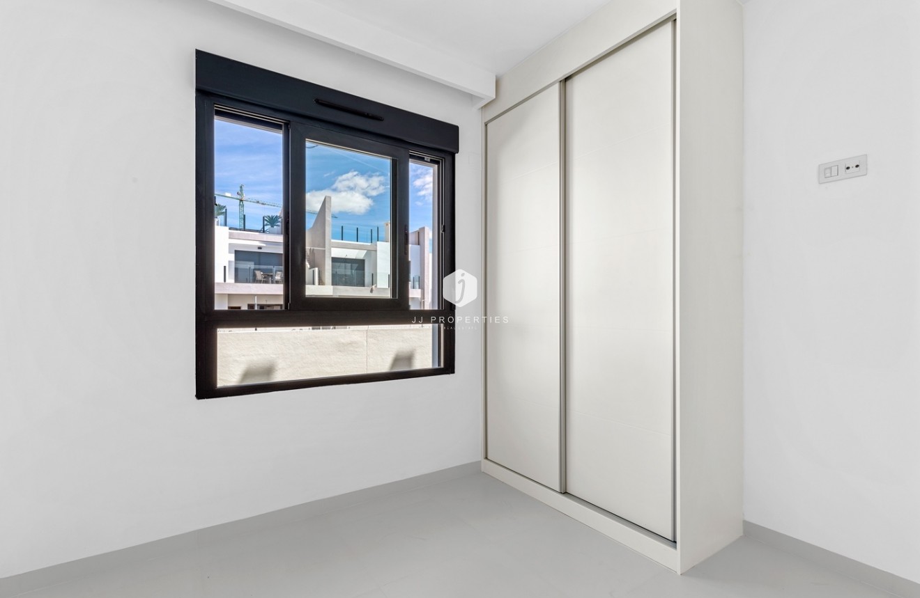 Tweedehands - Appartement / flat -
San Miguel de Salinas - Inland