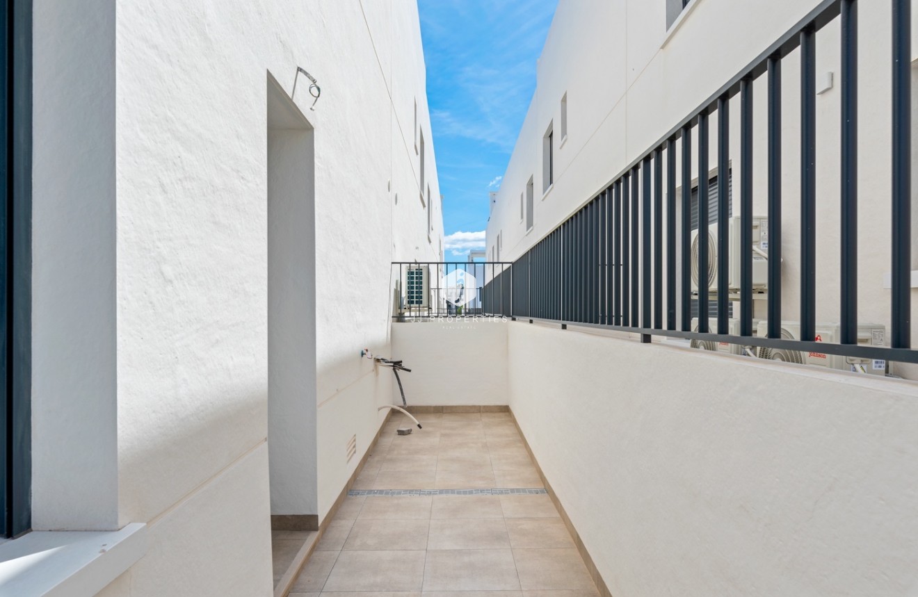 Tweedehands - Appartement / flat -
San Miguel de Salinas - Inland