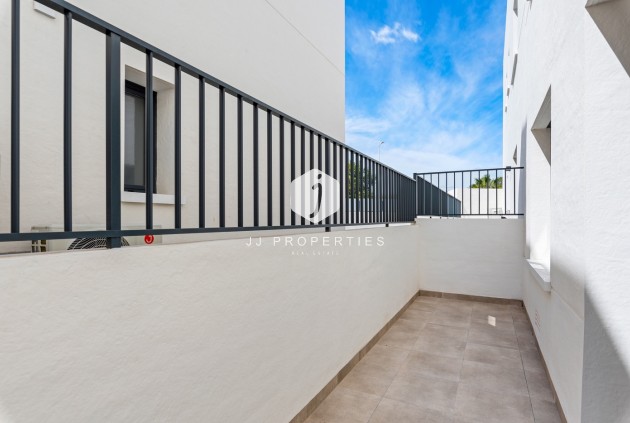 Tweedehands - Appartement / flat -
San Miguel de Salinas - Inland