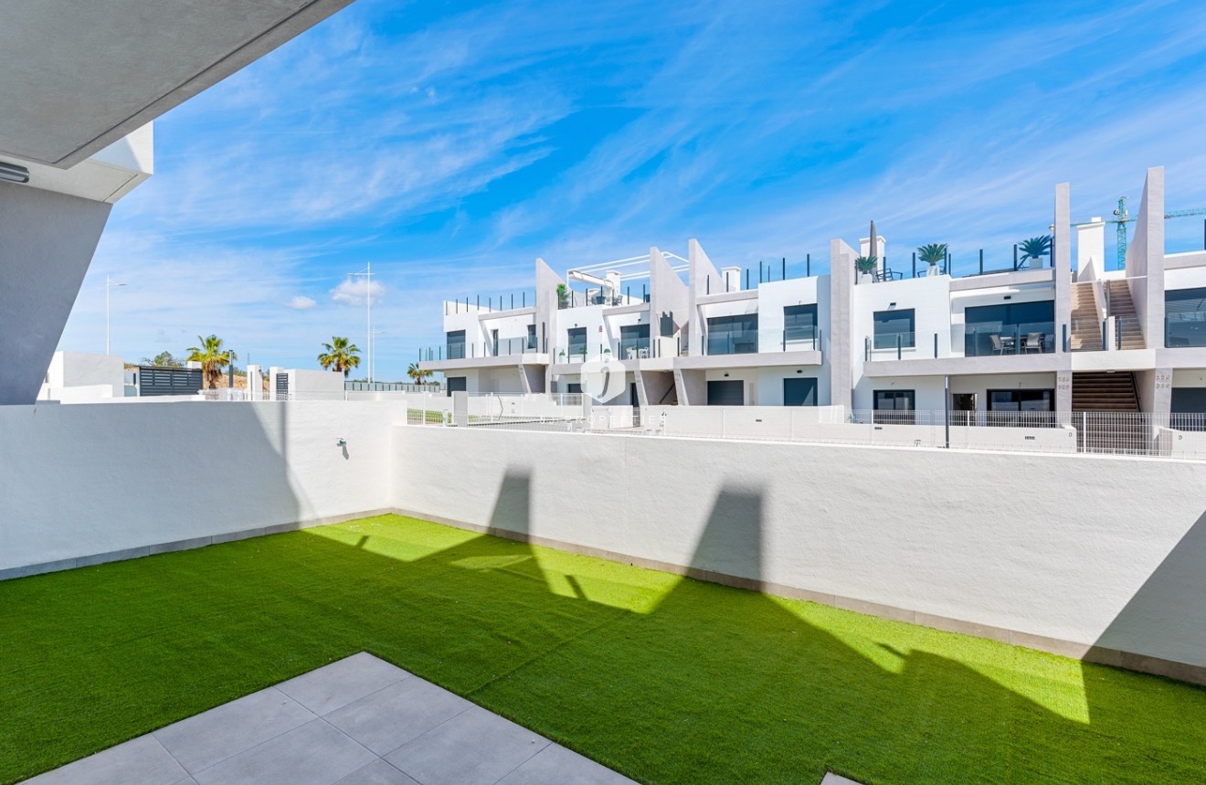 Tweedehands - Appartement / flat -
San Miguel de Salinas - Inland