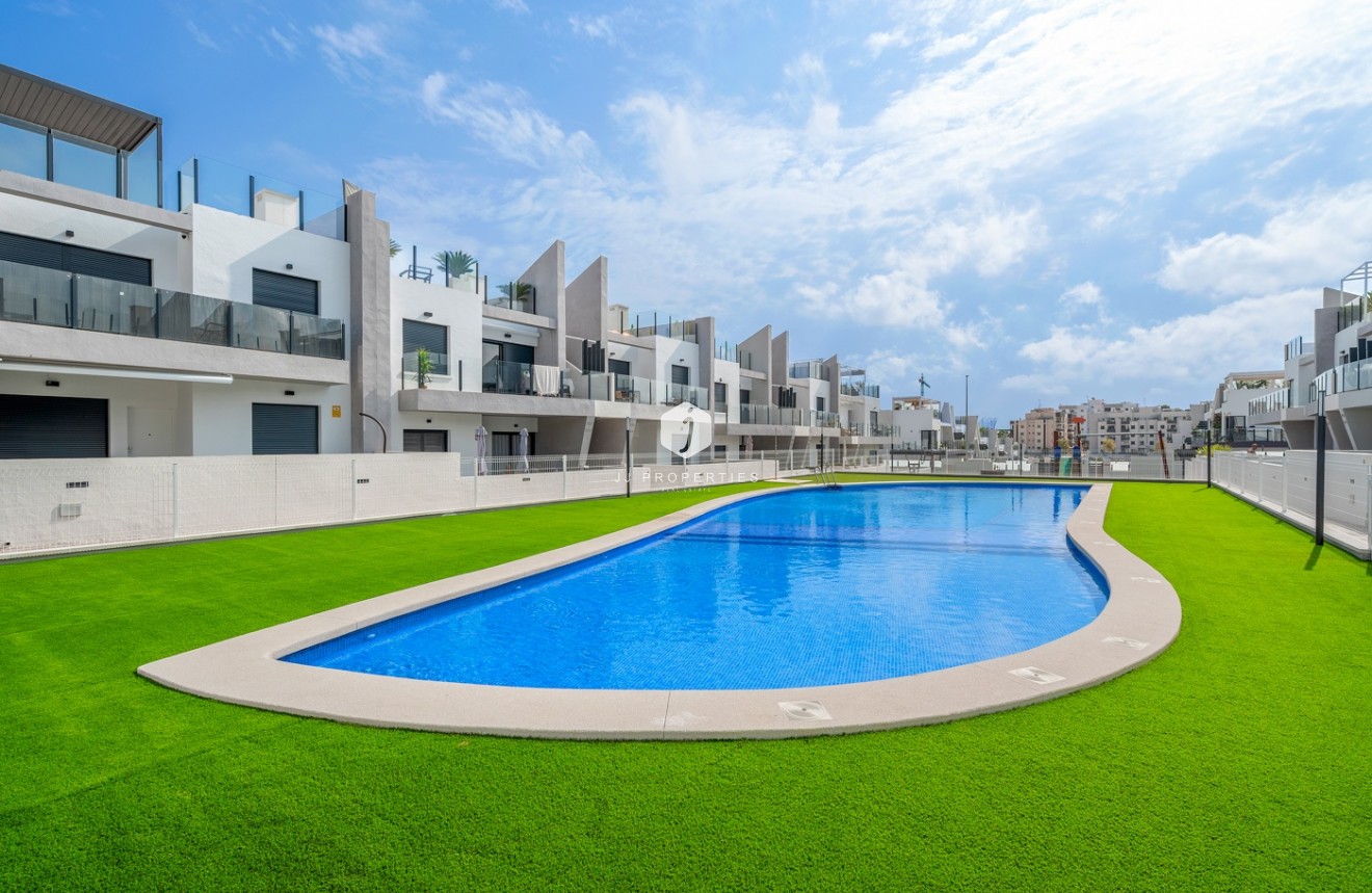 Tweedehands - Appartement / flat -
San Miguel de Salinas - Inland