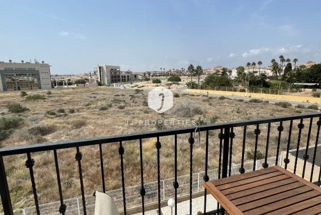 Tweedehands - Penthouse -
Punta Prima - Costa Blanca