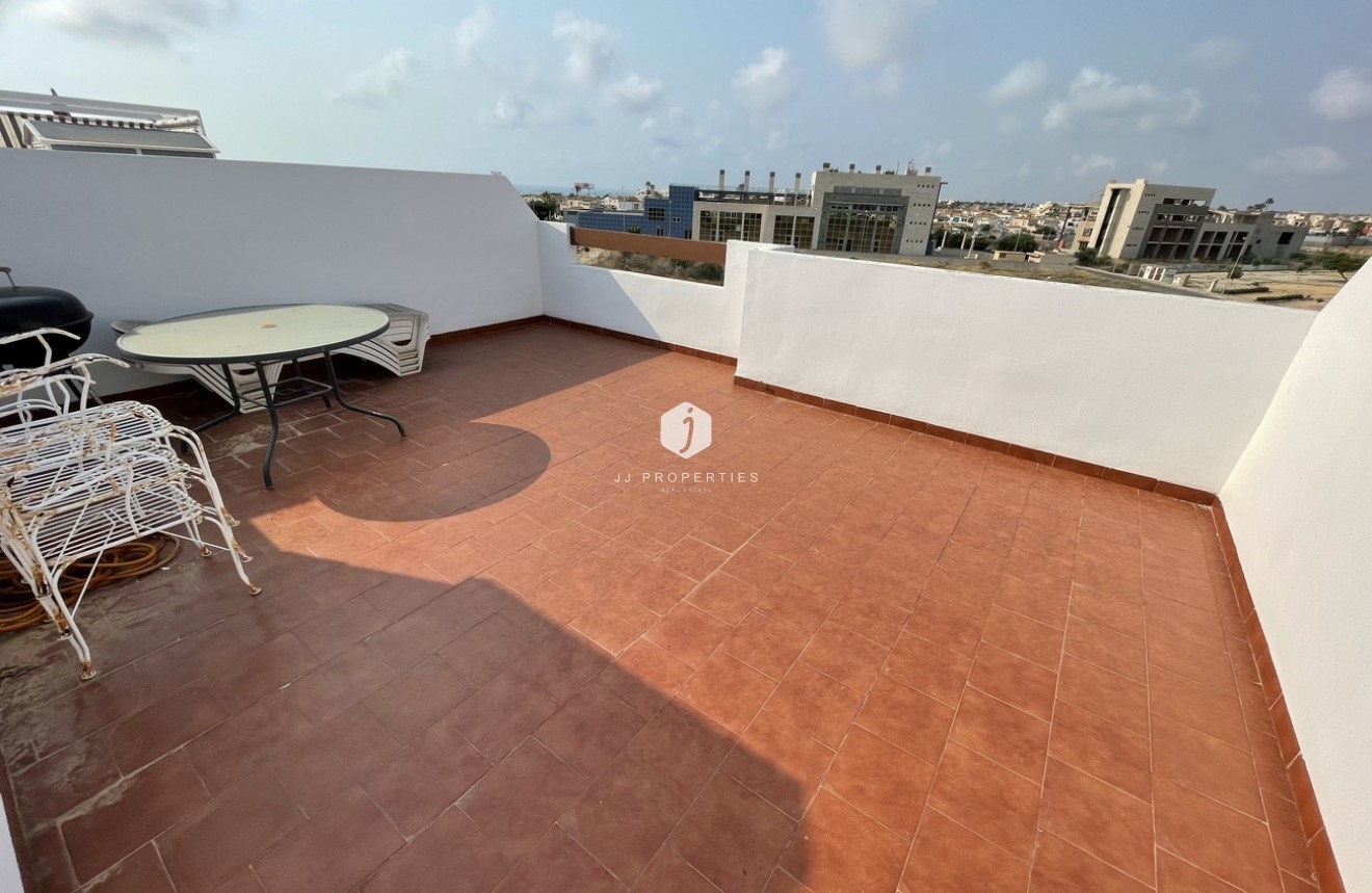 Tweedehands - Penthouse -
Punta Prima - Costa Blanca