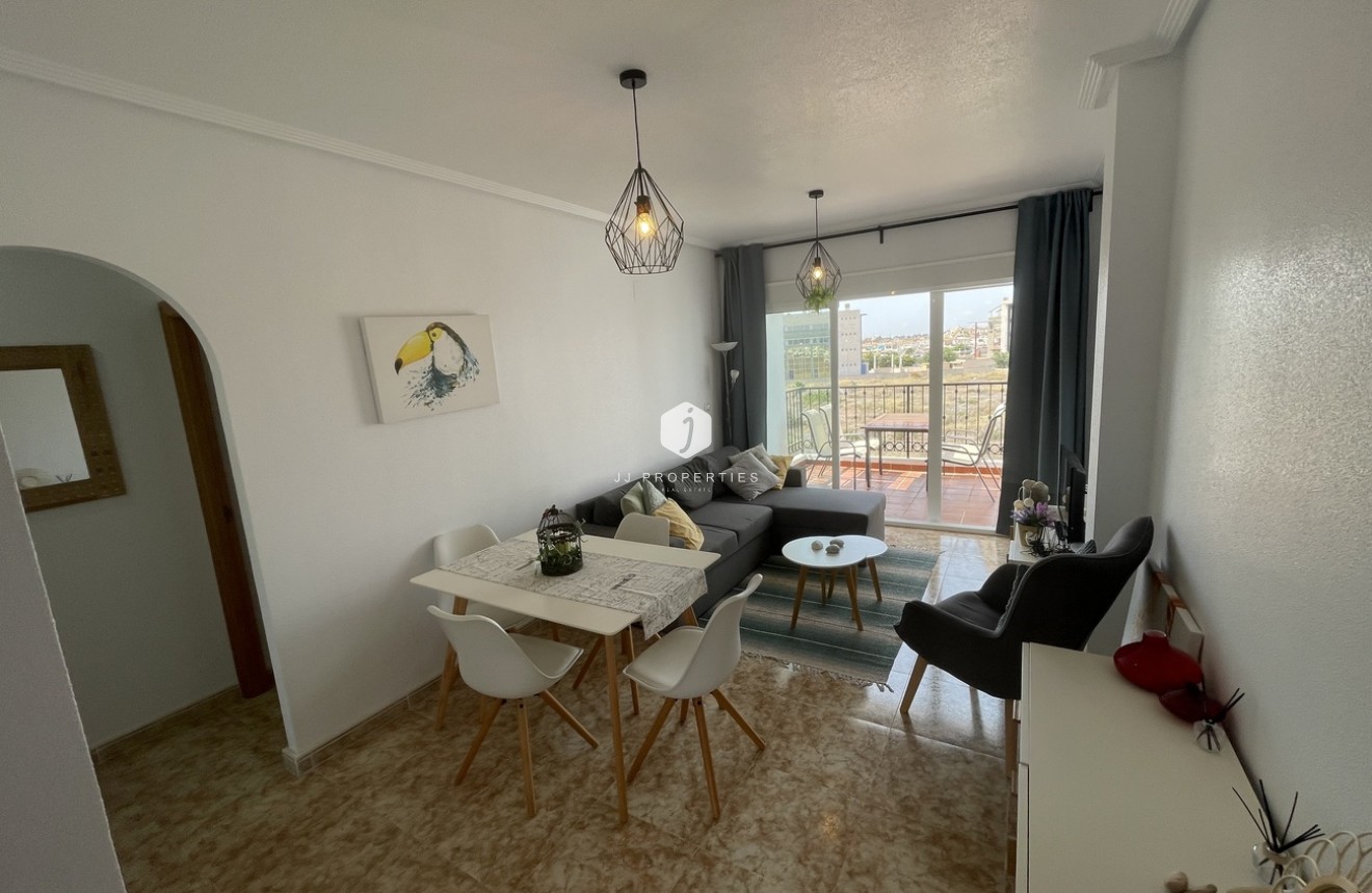 Tweedehands - Penthouse -
Punta Prima - Costa Blanca