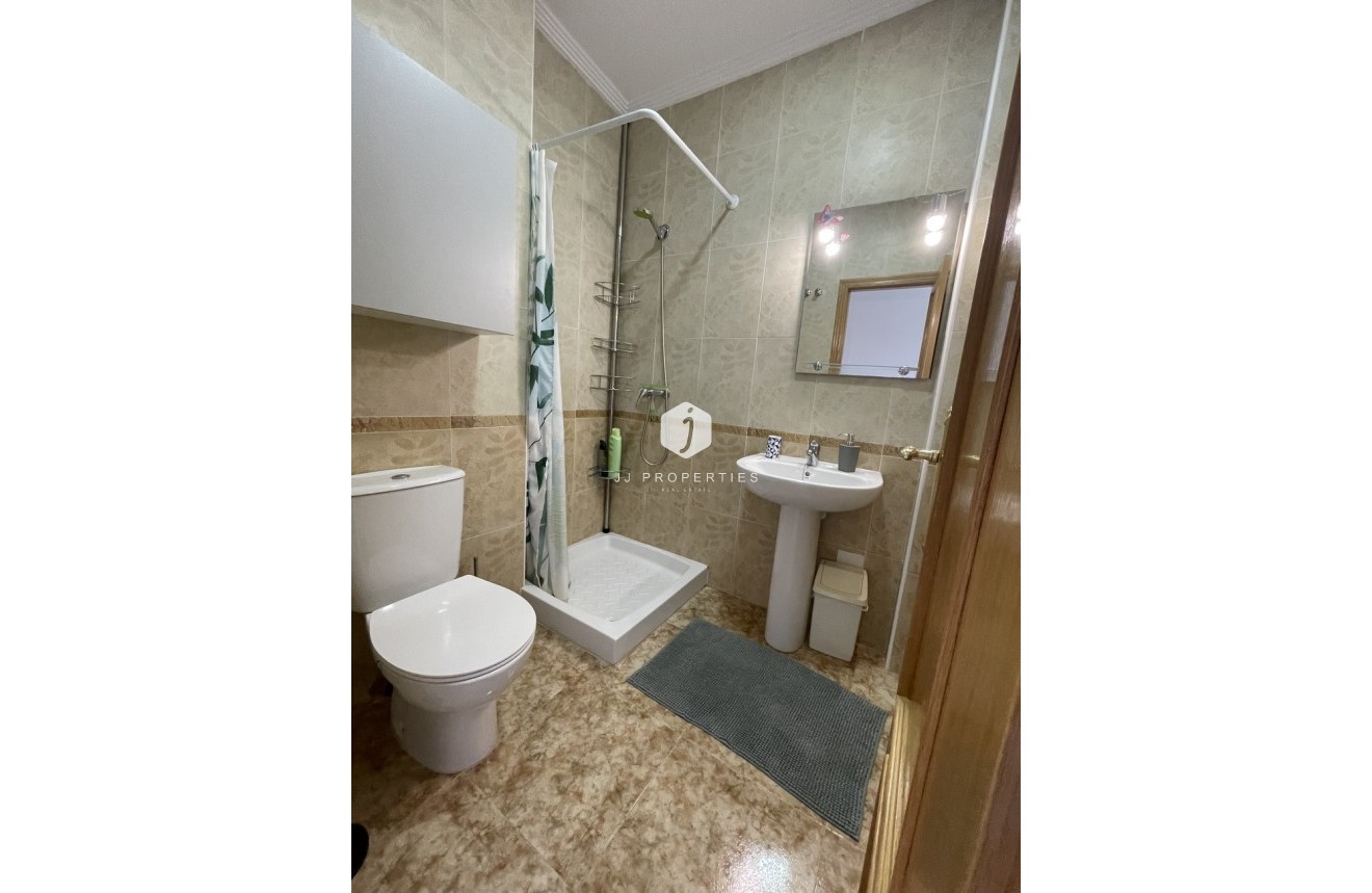 Tweedehands - Penthouse -
Punta Prima - Costa Blanca