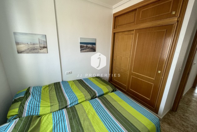 Tweedehands - Penthouse -
Punta Prima - Costa Blanca