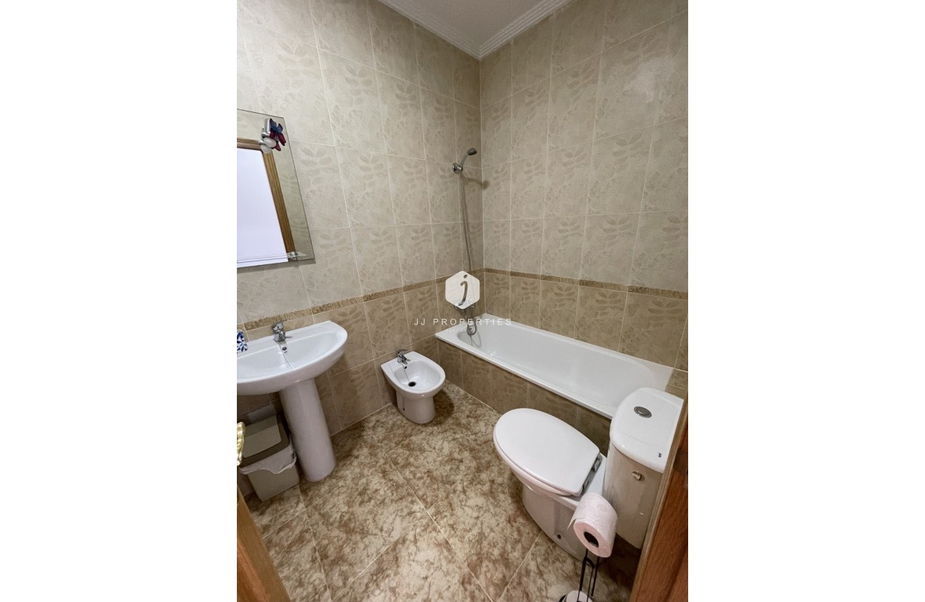 Tweedehands - Penthouse -
Punta Prima - Costa Blanca